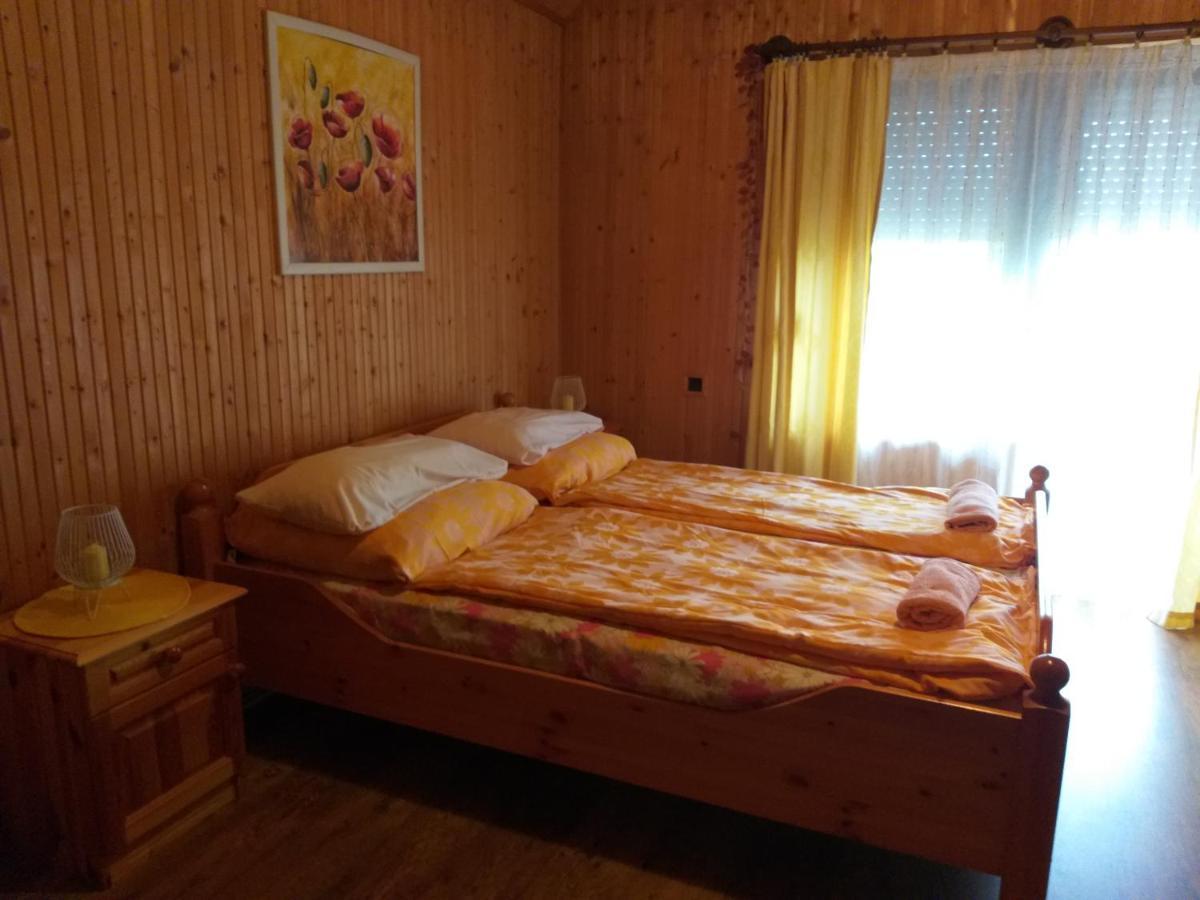 Tavasz Nyaraló Poroszló Exterior foto
